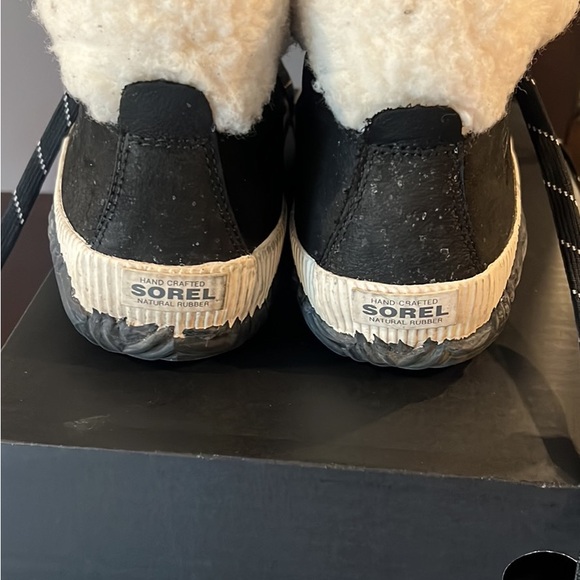 Out N About Plus Conquest Sorel Boots - Picture 2 of 3